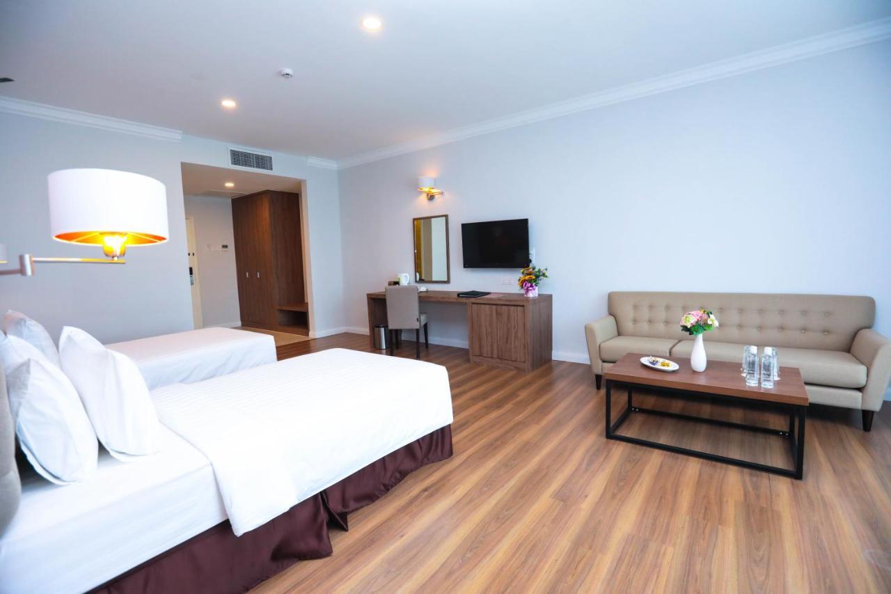 Hotel Casuarina@Kuala Kangsar Esterno foto