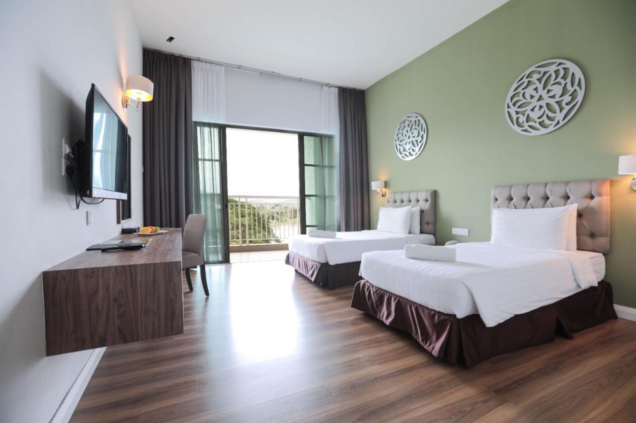 Hotel Casuarina@Kuala Kangsar Esterno foto